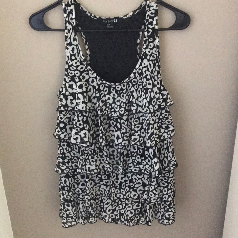 🔖♥️💌Forever 21 Leopard Print Top